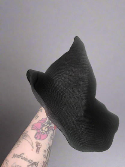 Witches hat - knitted